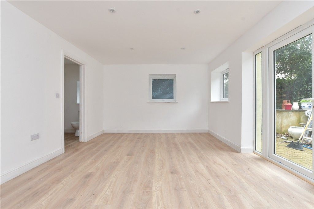 Property photo 2 of 18 Living Room