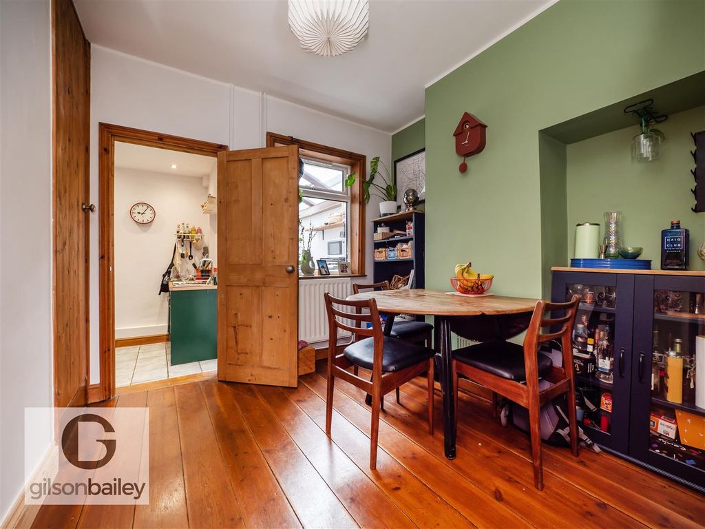Property photo 3 of 41 66Magdalenroad-18.Jpg