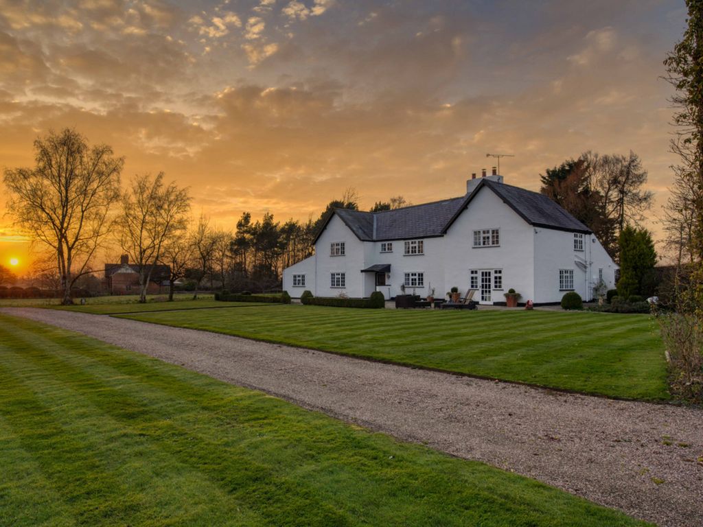 Property photo 1 of 23