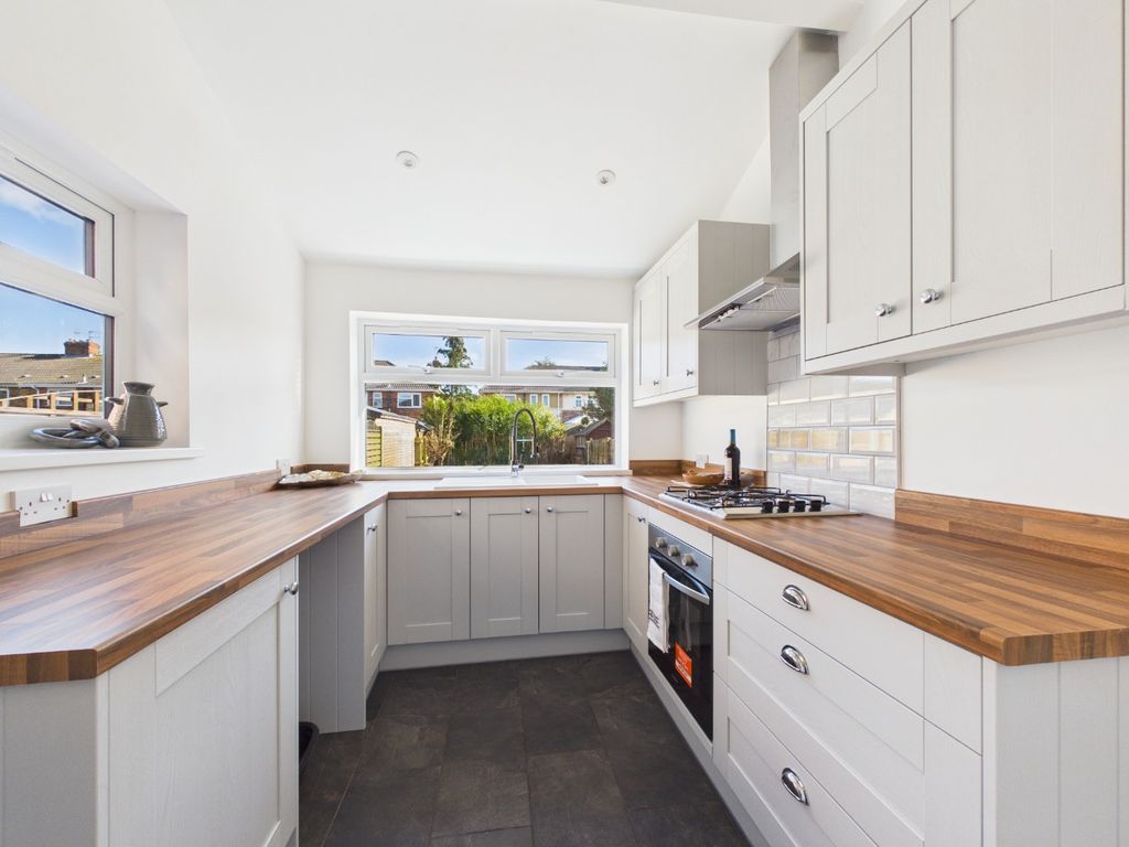 Property photo 2 of 14 4907516