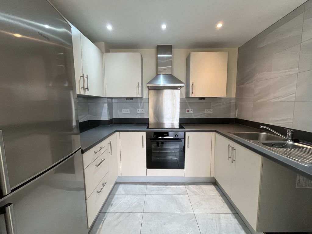 Property photo 1 of 9 Kitchen