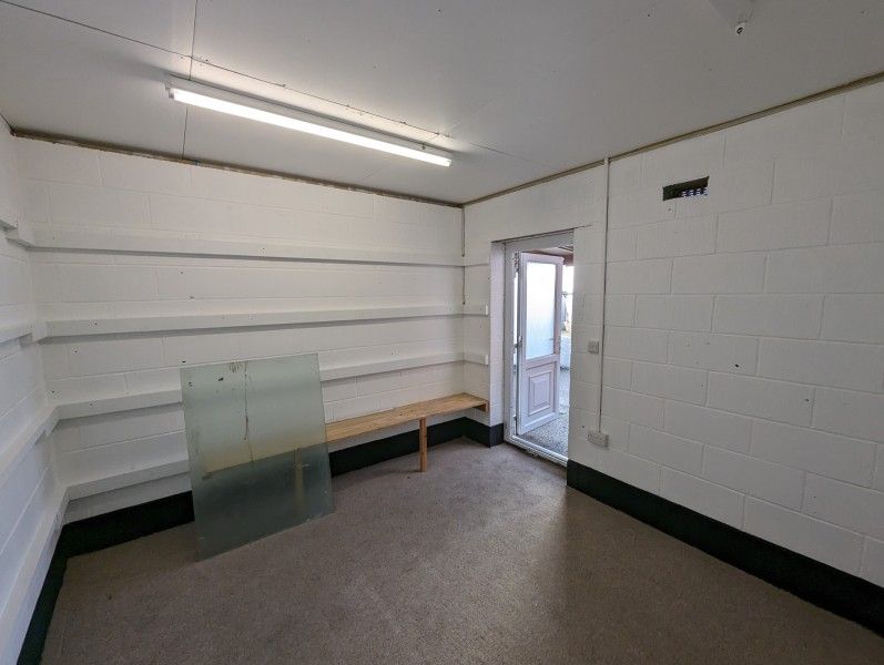 Property photo 2 of 4