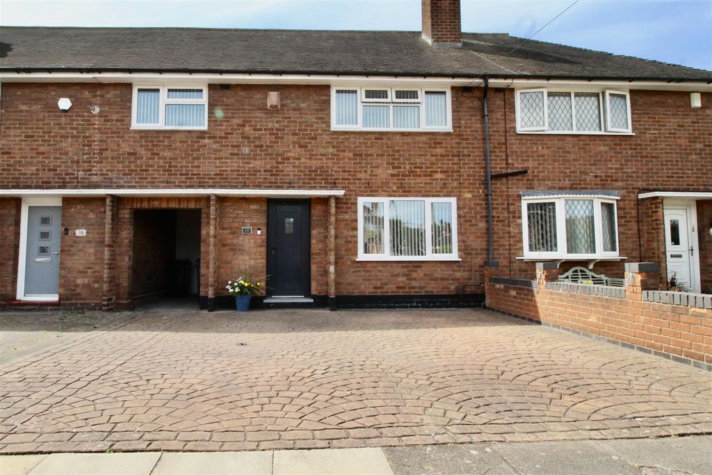Property photo 1 of 32 18 Ptree F2.Jpg