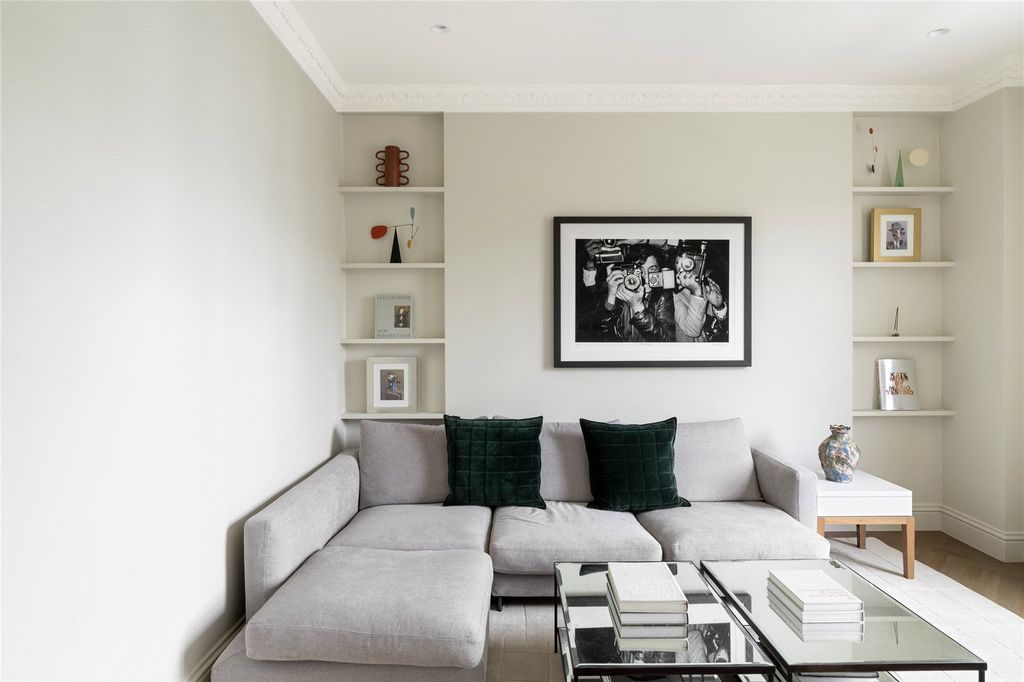 Property photo 2 of 14 Picture No. 08