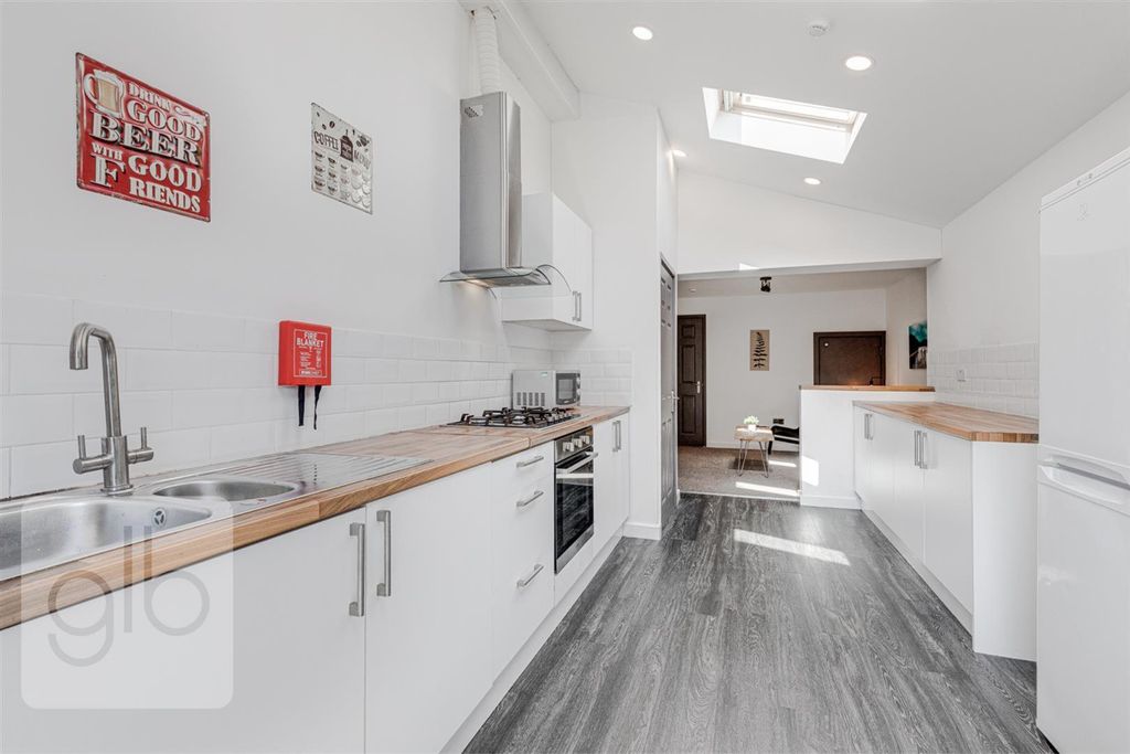 Property photo 2 of 8 2.Png