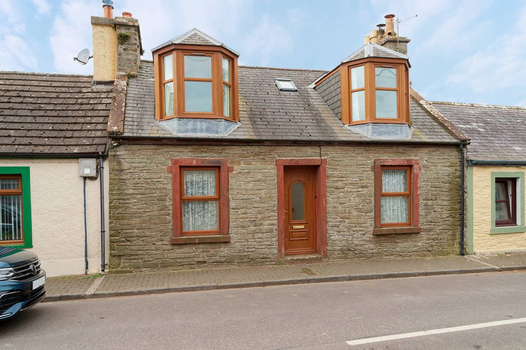 Property photo 1 of 26