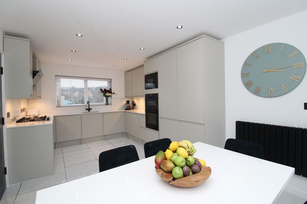 Property photo 1 of 21 Kitchen/Diner
