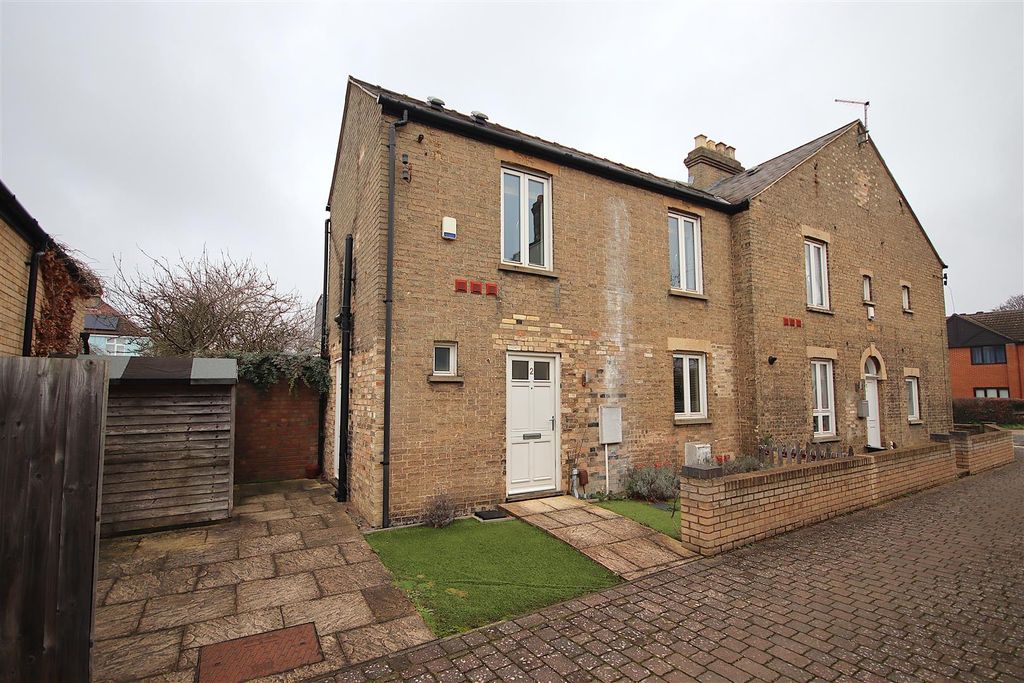 Property photo 1 of 8 Img_5582.Jpg