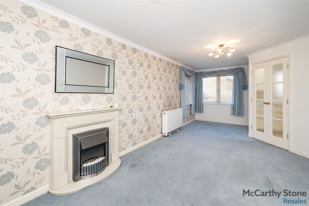 Property photo 2 of 18 Dscf5400.Jpg