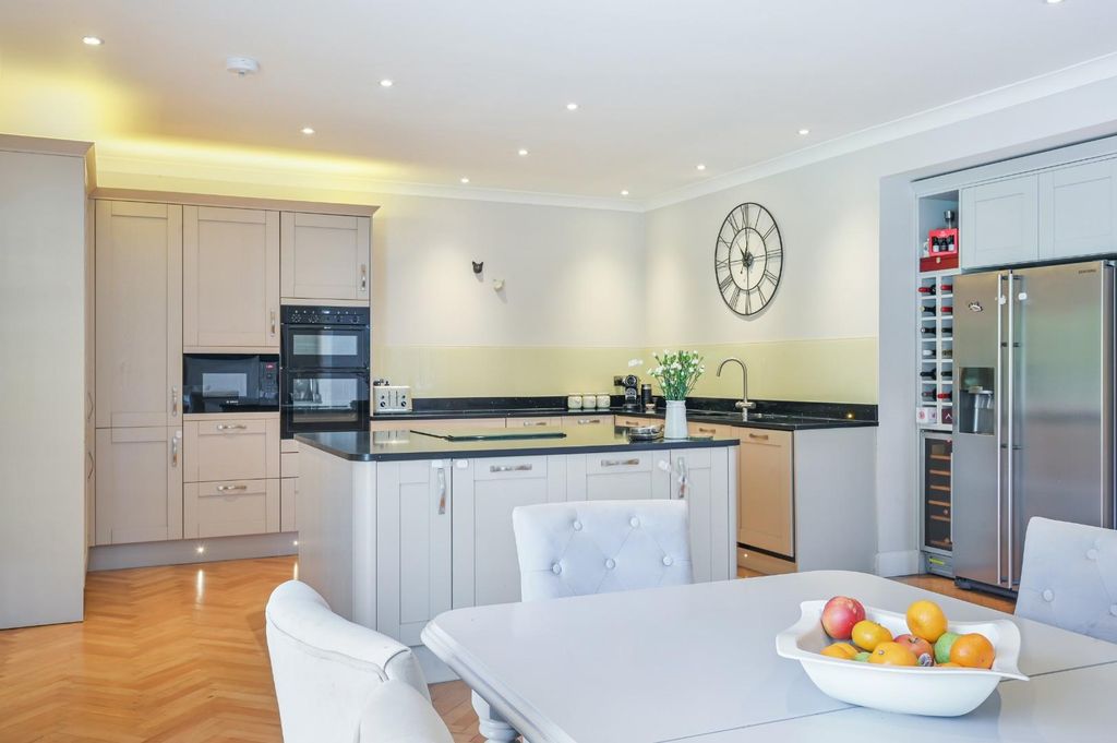 Property photo 3 of 27 Cranford- (22).Jpg