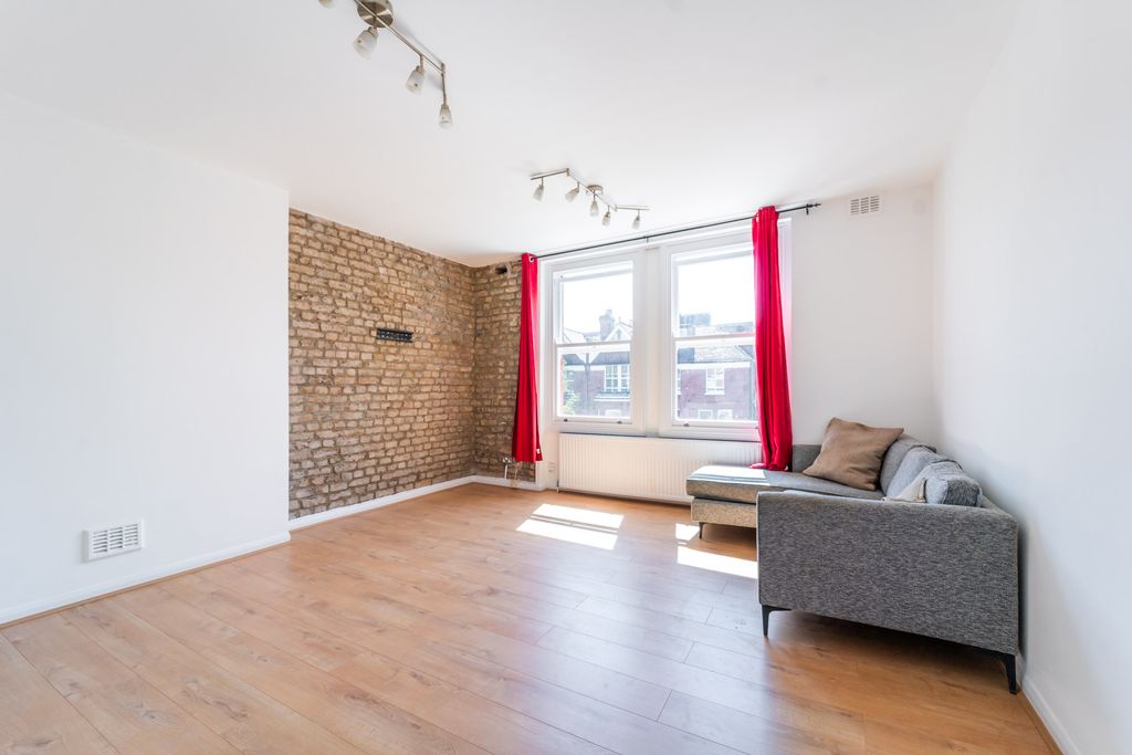 Property photo 1 of 12 Mba04137