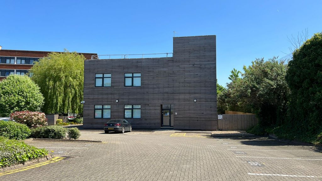 Property photo 1 of 7