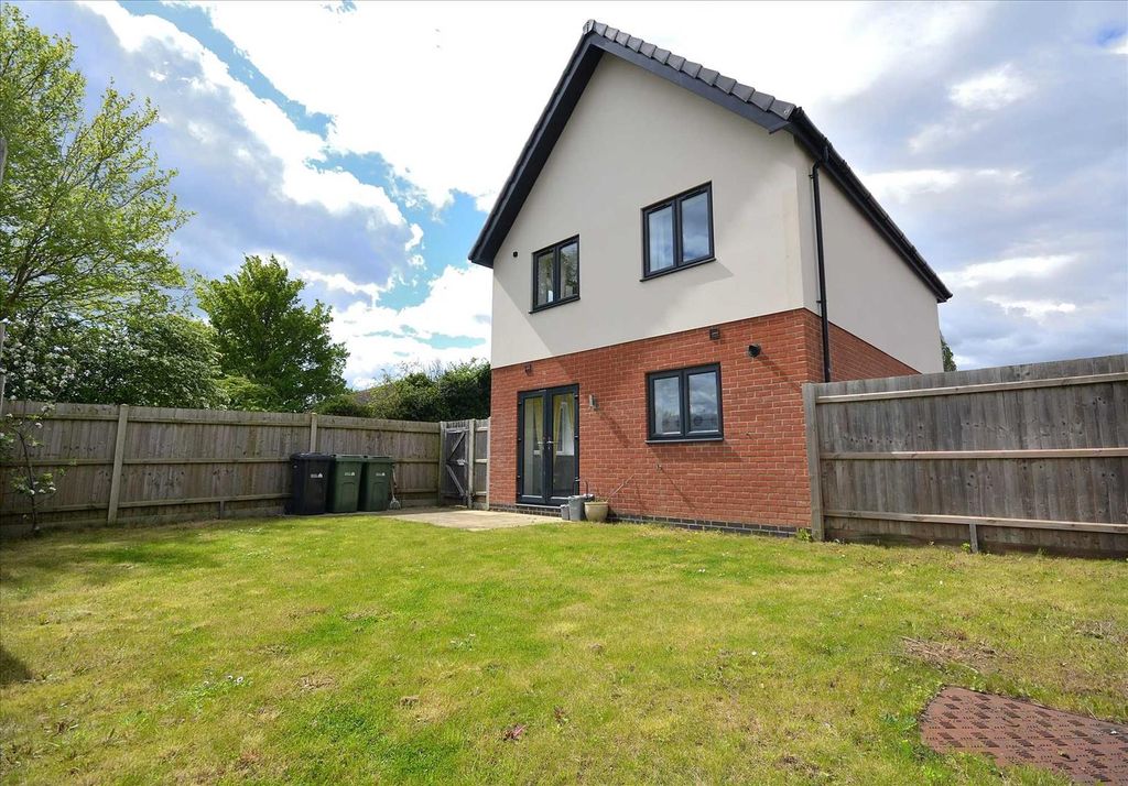 Property photo 2 of 15