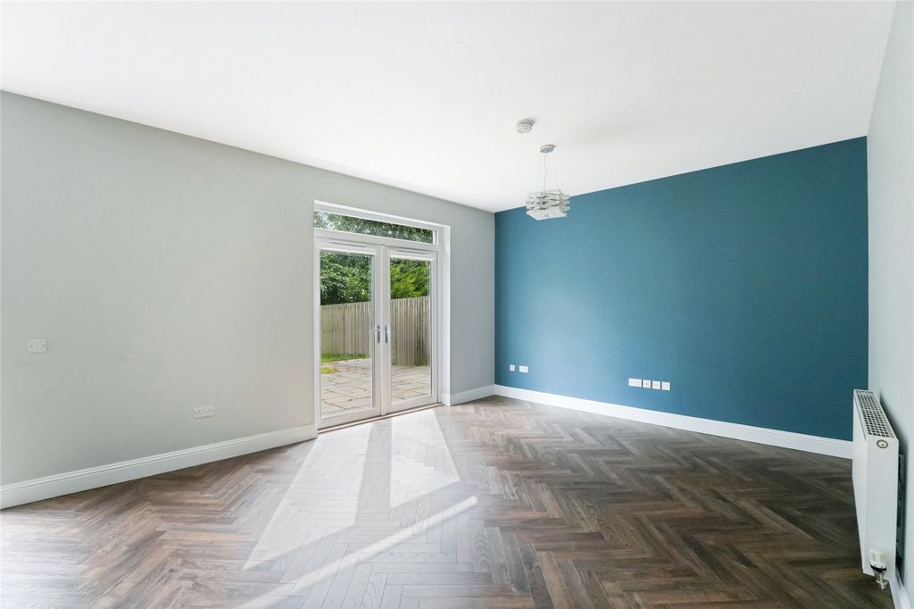 Property photo 3 of 28 Family Room