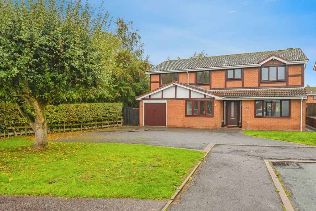 Property photo 1 of 17 Front