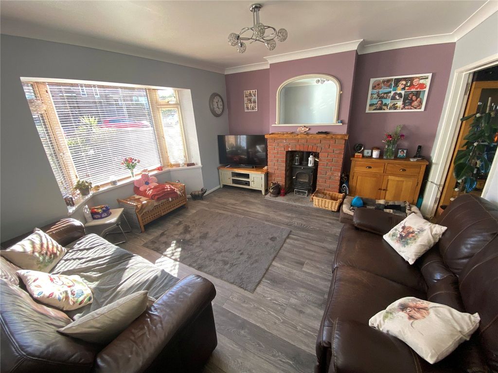 Property photo 2 of 26 Picture No. 24