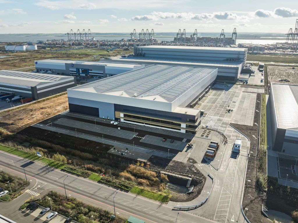 Property photo 2 of 6 LG200_3.Jpg