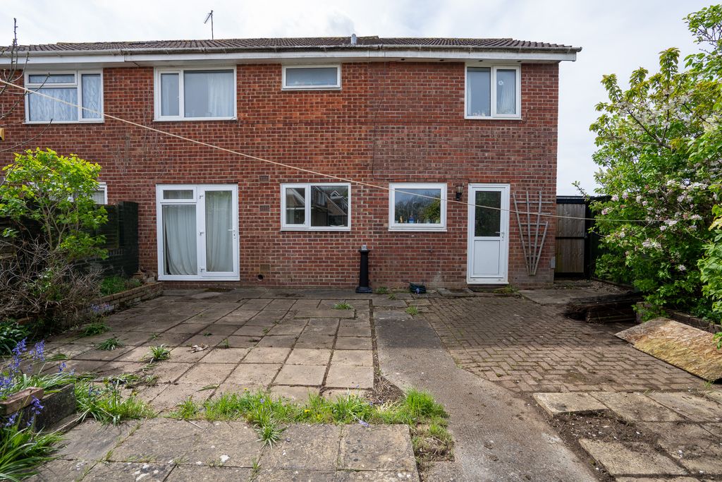 Property photo 1 of 31