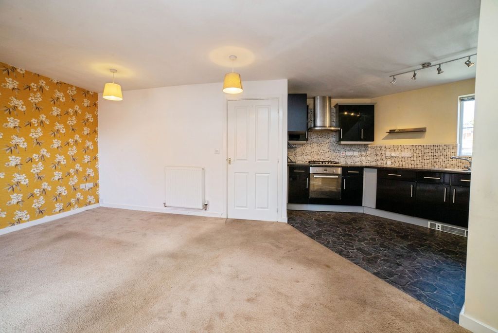 Property photo 3 of 19 Pbox-Img.Jpg