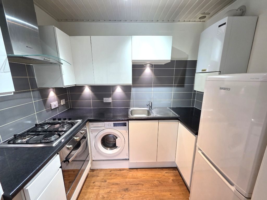 Property photo 3 of 11 Photo 3