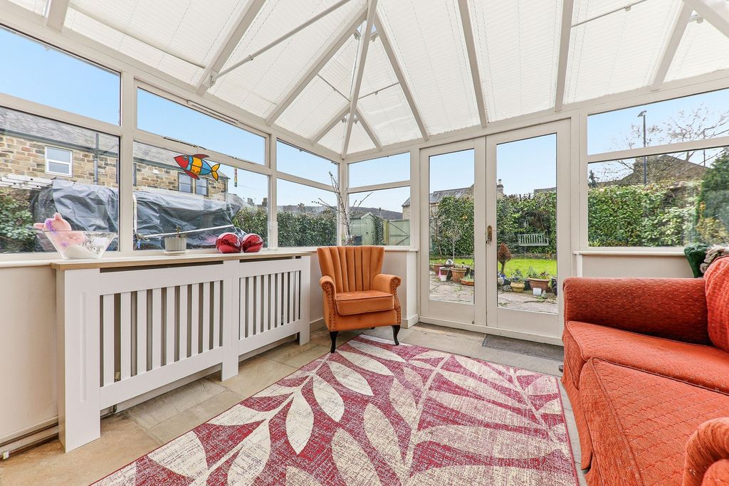 Property photo 3 of 28