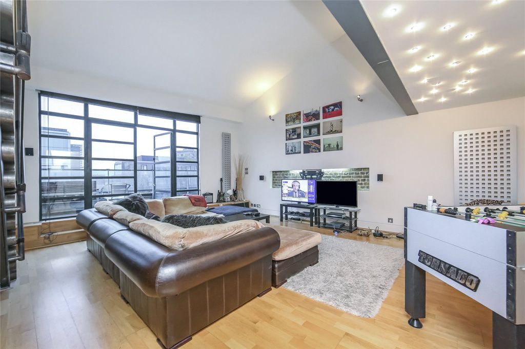 Property photo 2 of 8 Picture No. 05