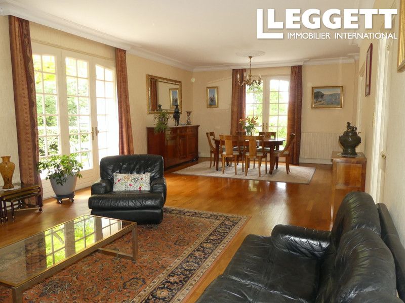 Property photo 3 of 10