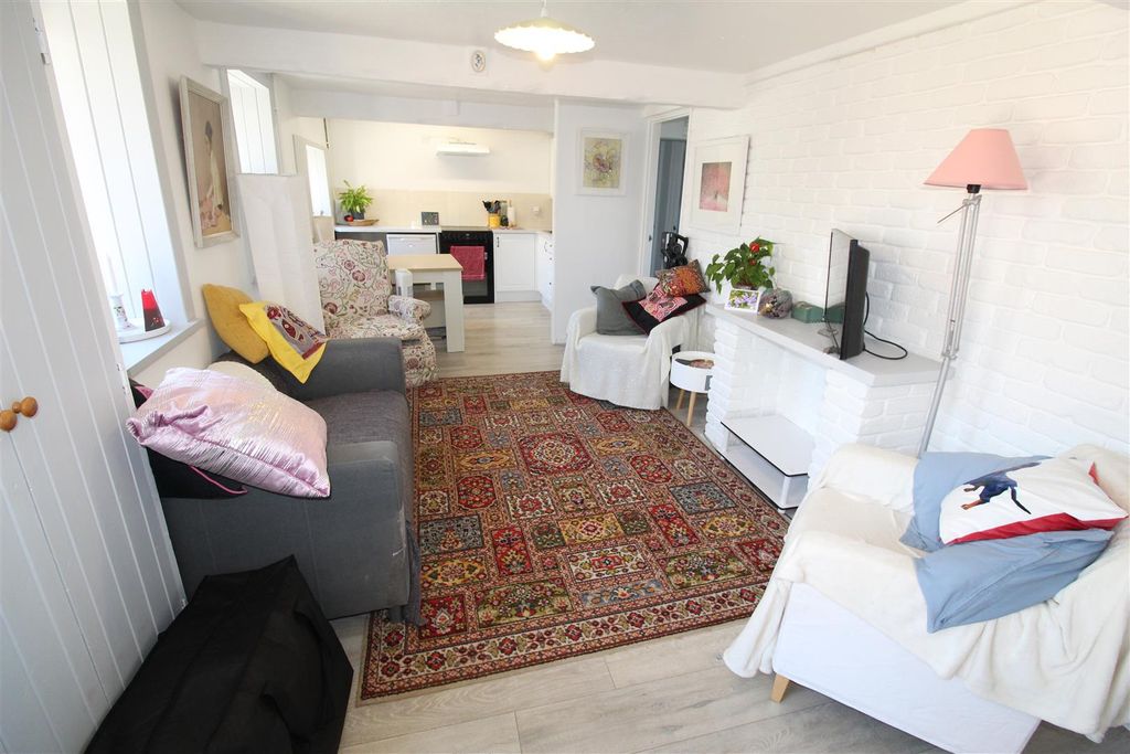 Property photo 3 of 12 Img_2287.Jpg