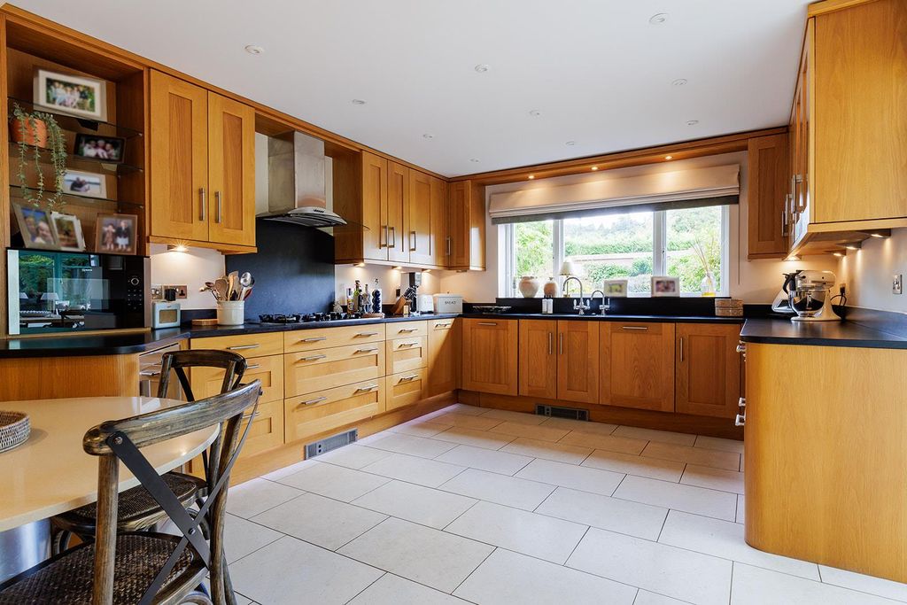 Property photo 3 of 48 Gateways-36.Jpg