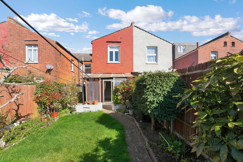 Property photo 3 of 26