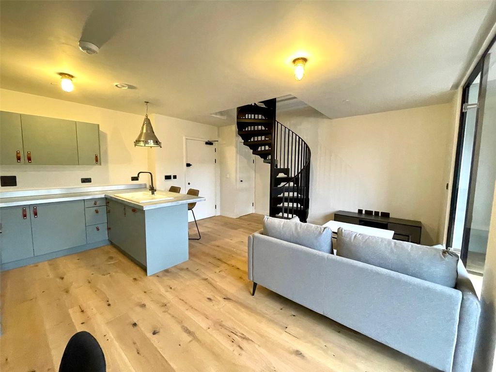 Property photo 2 of 9 Picture No. 01