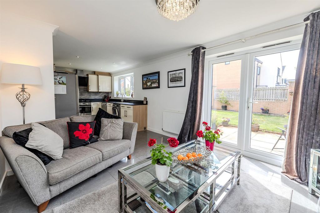 Property photo 2 of 30 B.Ki.Jpg