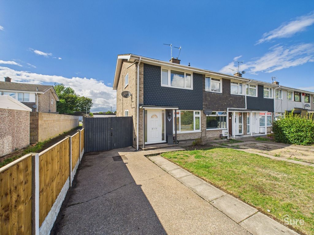 Property photo 1 of 12