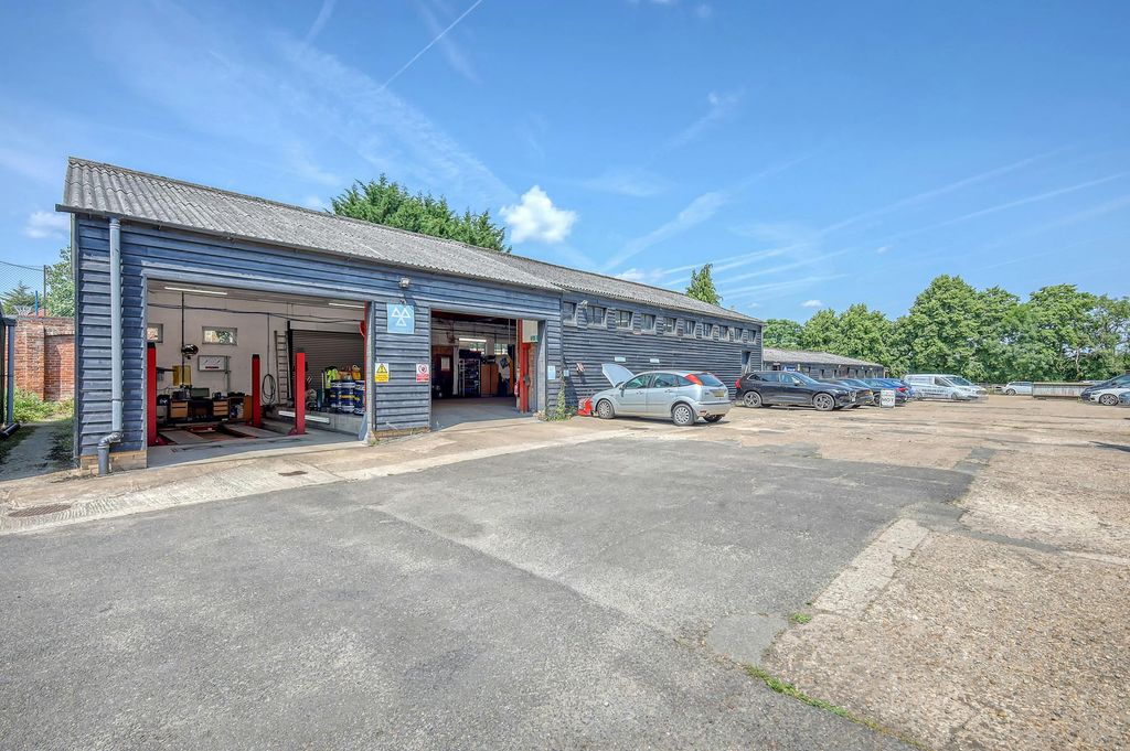 Property photo 3 of 7 Img_1813_22 Copy.Jpg