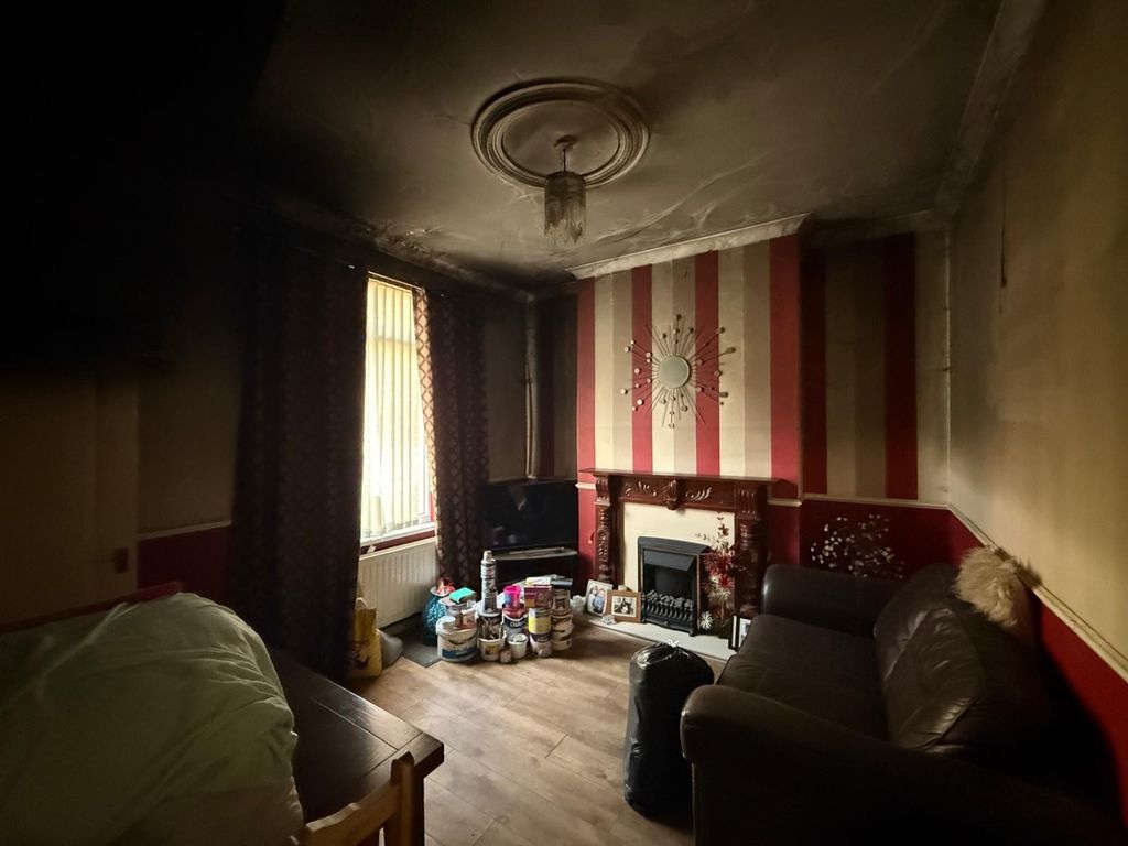 Property photo 2 of 8 B6Bd9828-8187-457F-Ad39-8F77B3c9d7c0