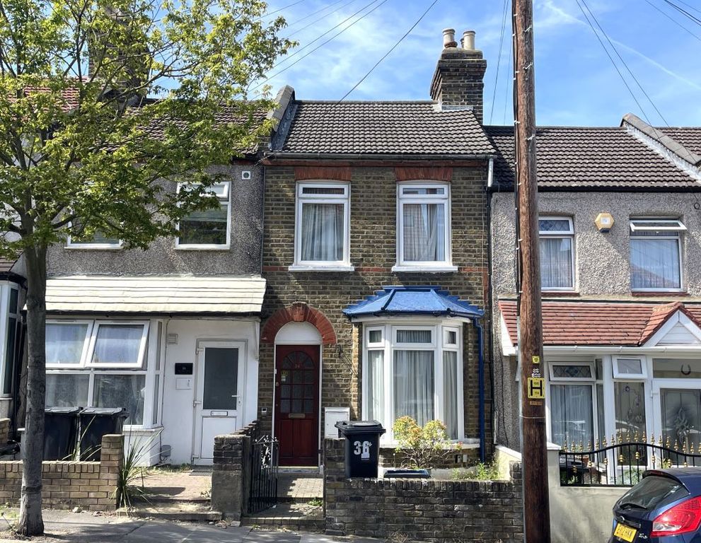 Property photo 1 of 11