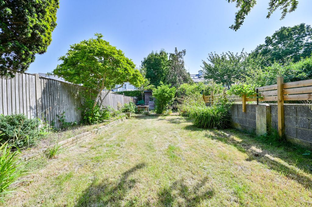 Property photo 3 of 12