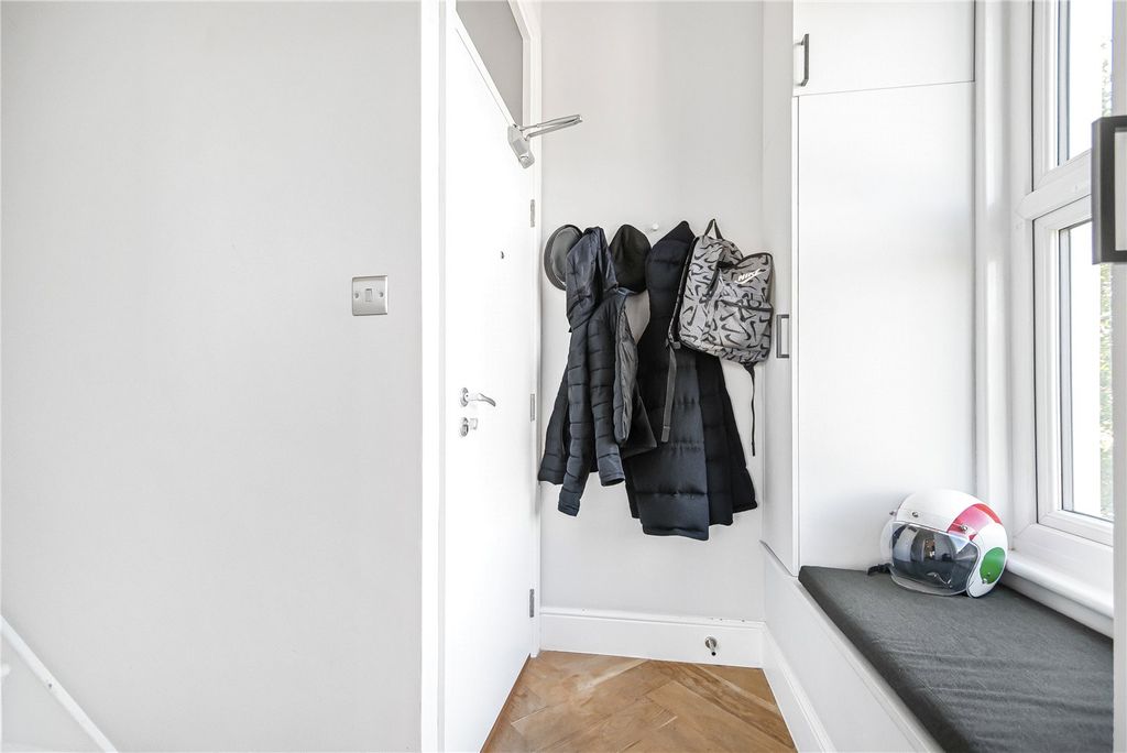 Property photo 3 of 12 Picture No. 15