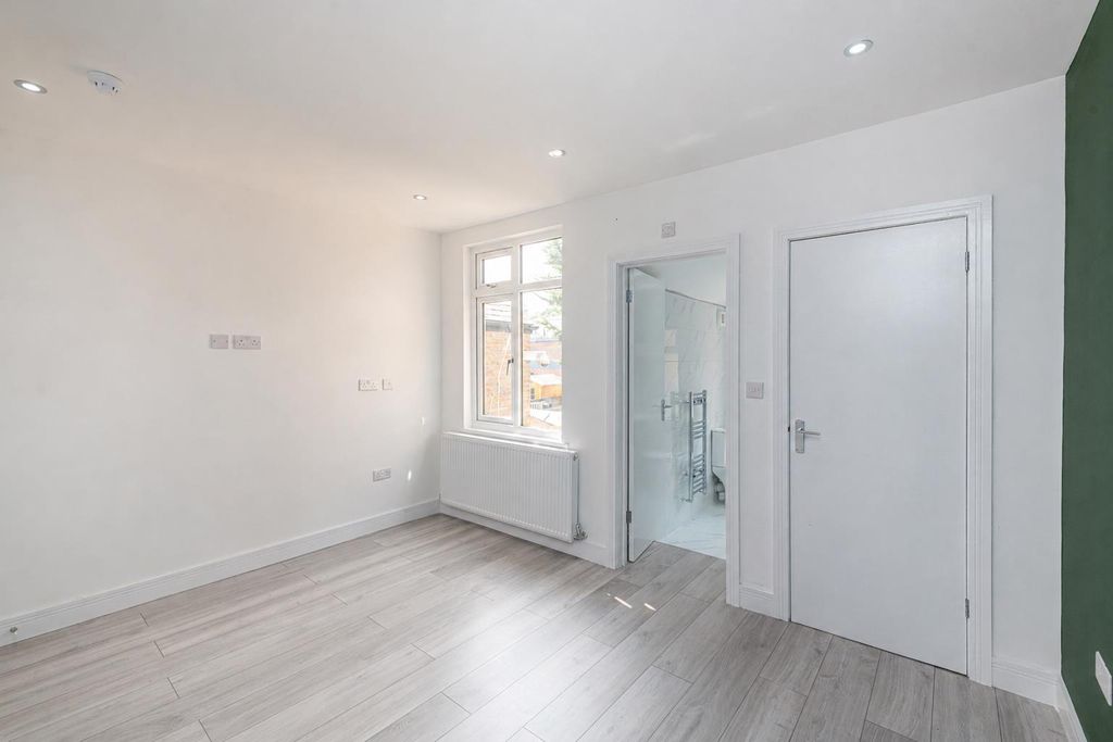 Property photo 3 of 6 Wer (3).Png