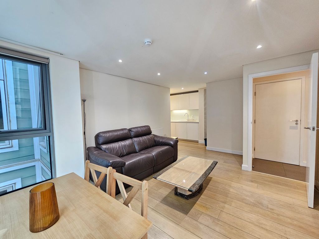 Property photo 1 of 9