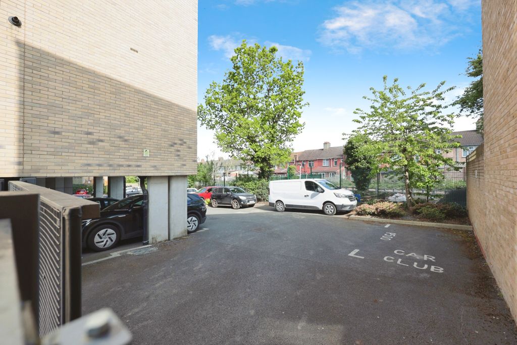 Additional image 15 of 2 bed flat for saleRidding Lane, Greenford UB6