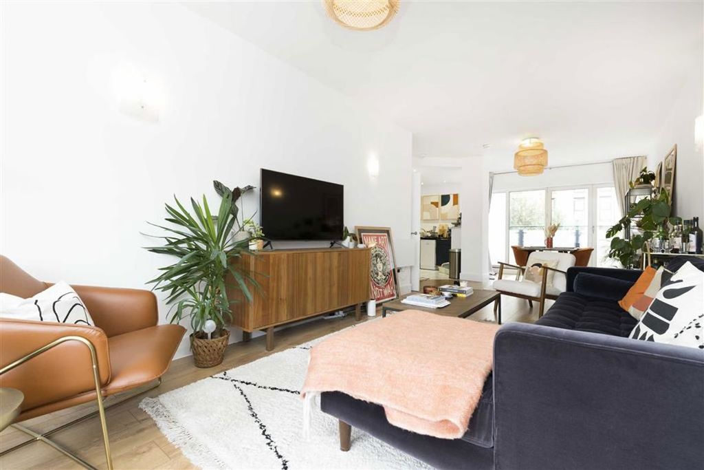 Property photo 3 of 9