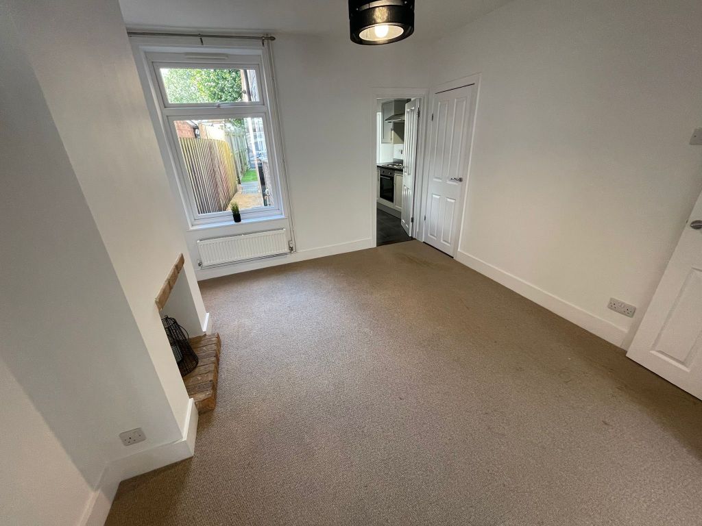 Property photo 3 of 9