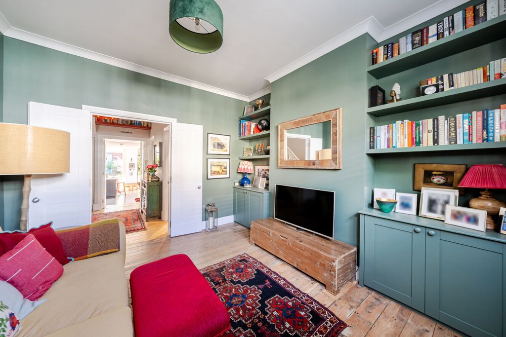 Property photo 2 of 37 1453243-14-69F4Ae...