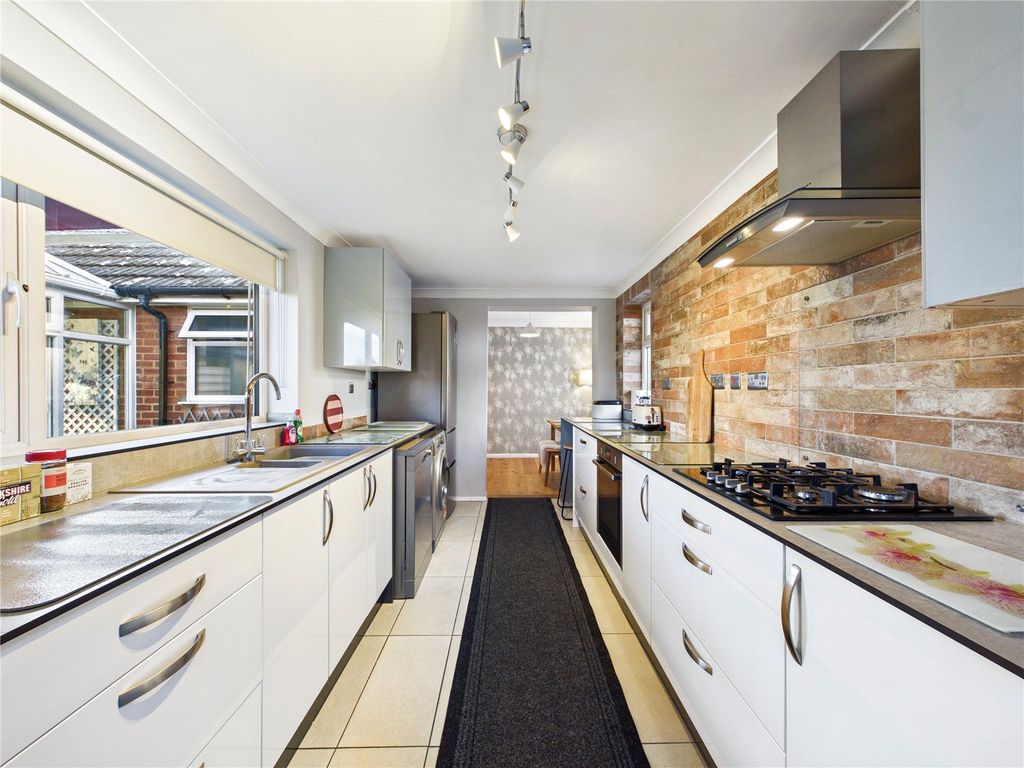 Property photo 3 of 10 Picture No. 04