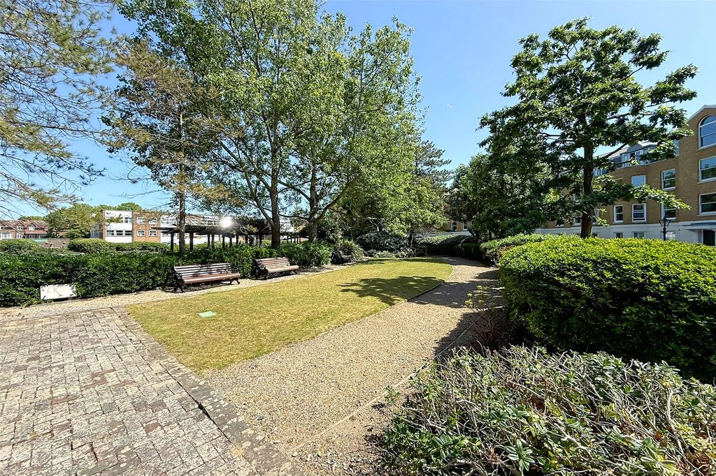 Additional image 12 of 1 bed flat for saleBeach Crescent, Littlehampton, West Sussex BN17