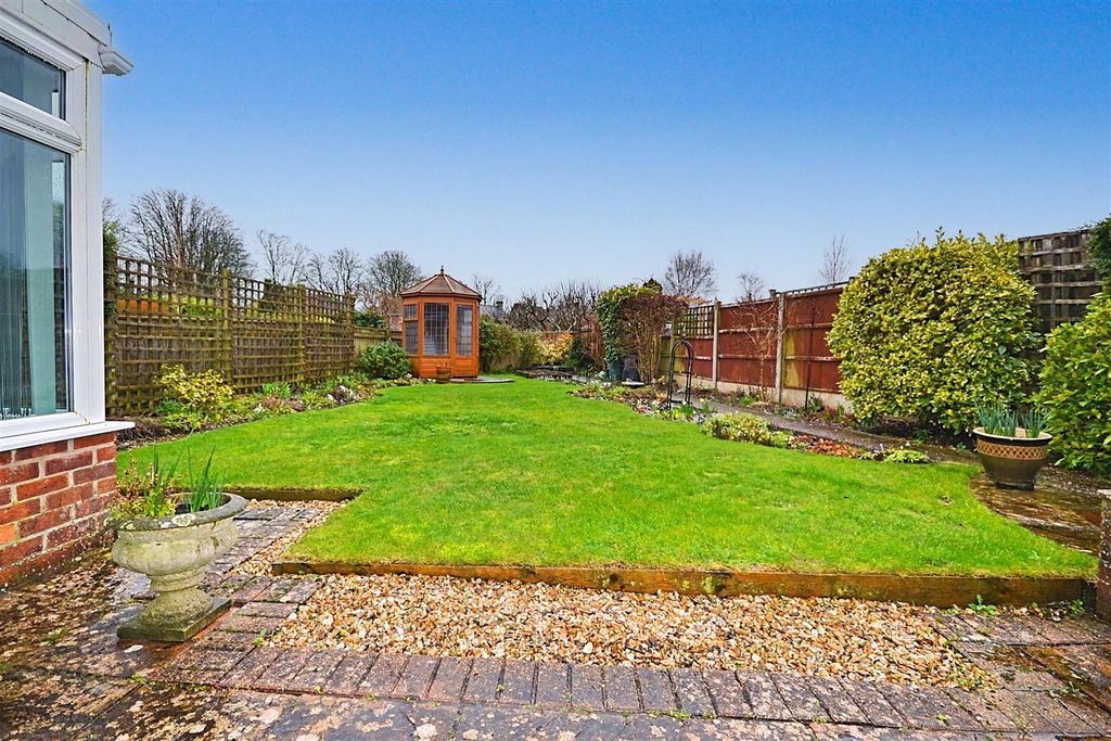 Property photo 3 of 28 39 (1).Png