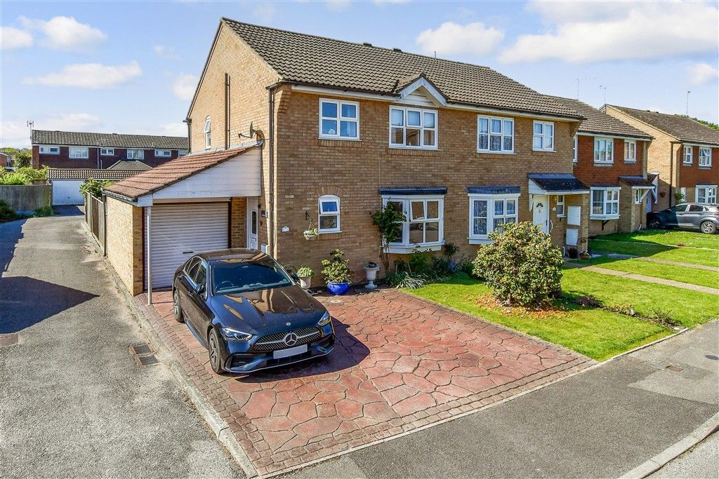 Property photo 1 of 12 External (Web)