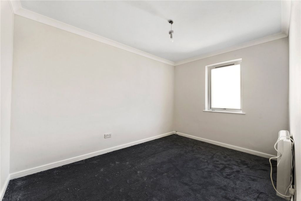 Property photo 3 of 6 Picture No. 55