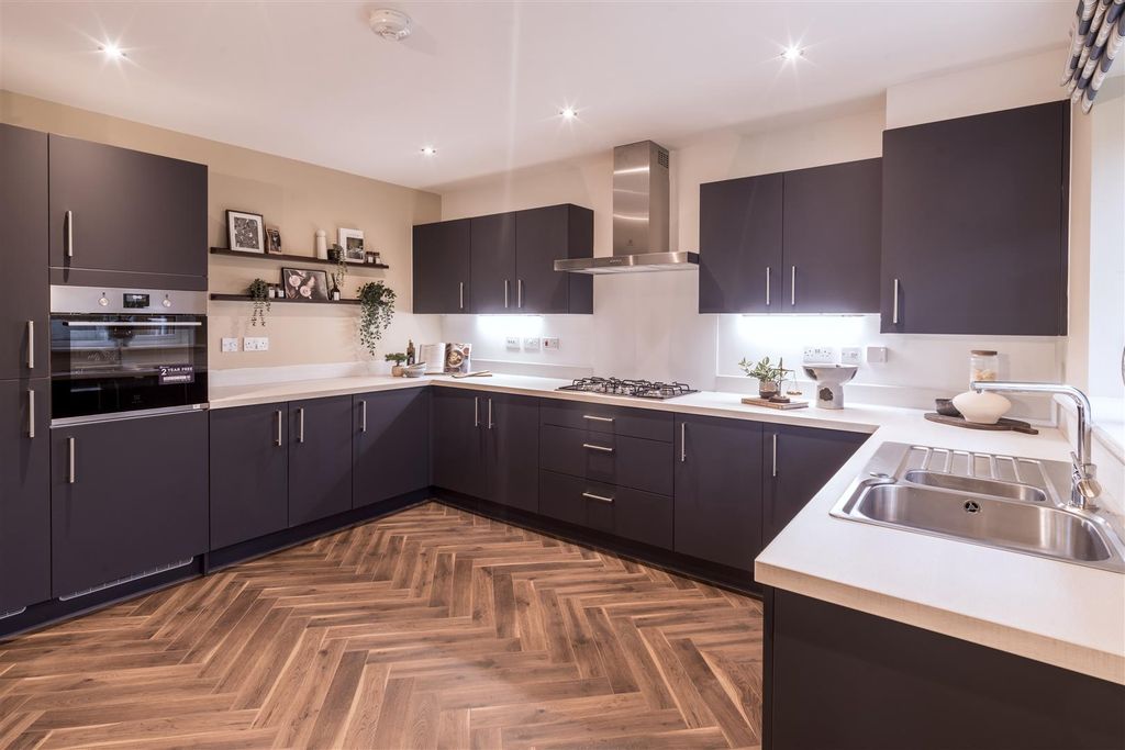 Property photo 2 of 15